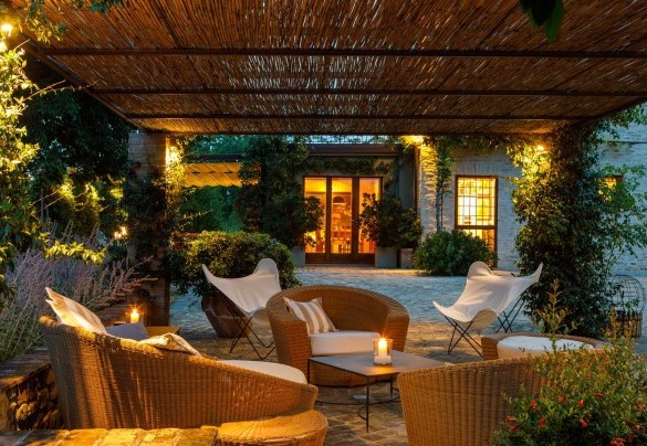 Il parco offre numerose zone relax – Casa Eugenia