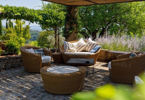 Il parco offre numerose zone relax – Casa Eugenia