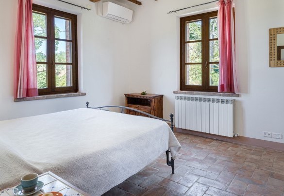 Double bedroom, communicating with a room with bunk bed, on the first floor - Casa Eusebia