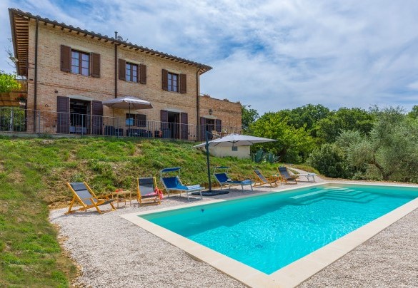The well-equipped solarium to guarantee full relaxation and privacy - Casa Eusebia