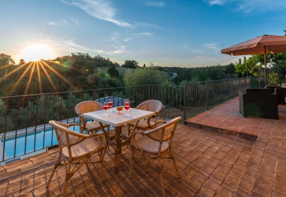 The panoramic terrace, on the ground floor, at sunset - Casa Eusebia