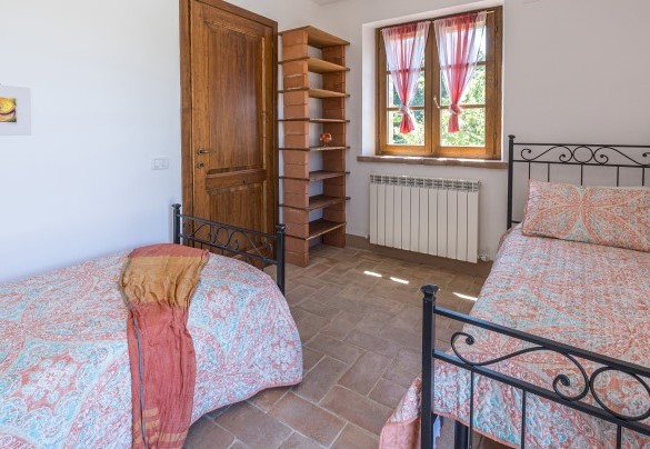 Room with two single beds on the ground floor - Casa Eusebia  