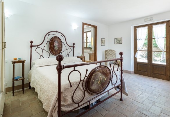 Double bedroom, with 1.50m wide bed, on the ground floor - Casa Eusebia
