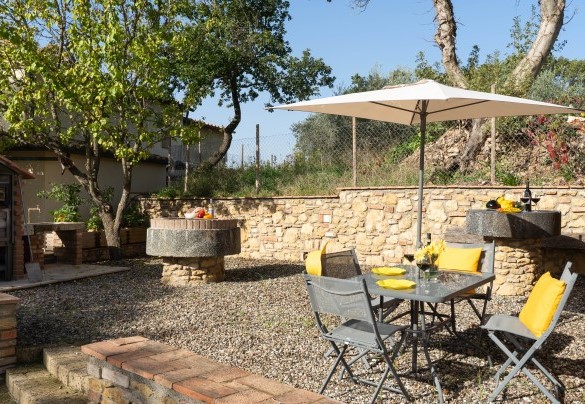 Zona barbecue per grigliate all'aperto - Casa la Fenice 