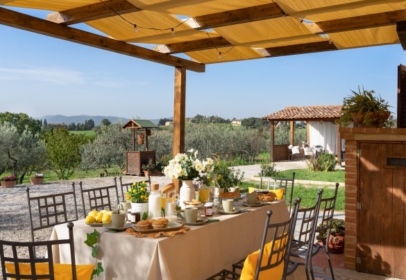 Terrazza esterna adiacente la sala da pranzo - Casa la Fenice 