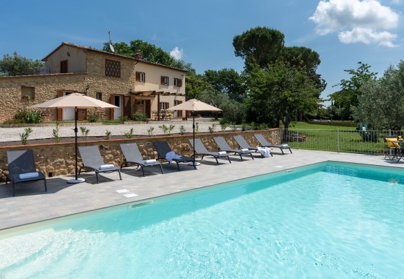Bellissima piscina con vista sulle colline toscane -Casa la Fenice