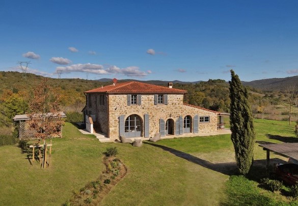 The farmhouse has been recently renovated – Casa La Pratellaccia