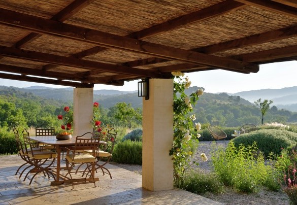The bed of aromatic herbs in the garden – Casa La Pratellaccia