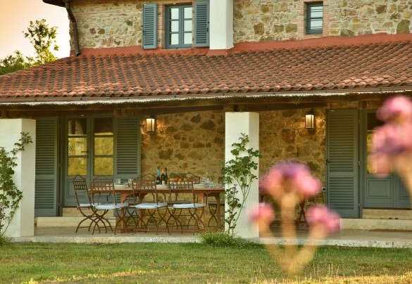 The canopy of the external dining area – Casa La Pratellaccia