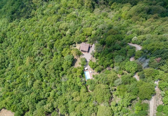 The property seen from above - Casa Largnano