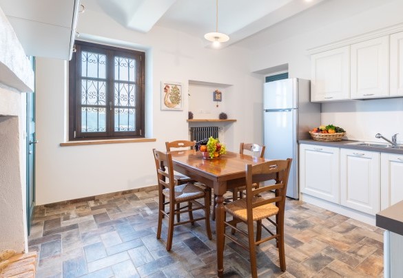 The cozy kitchen - Casa Leonarda