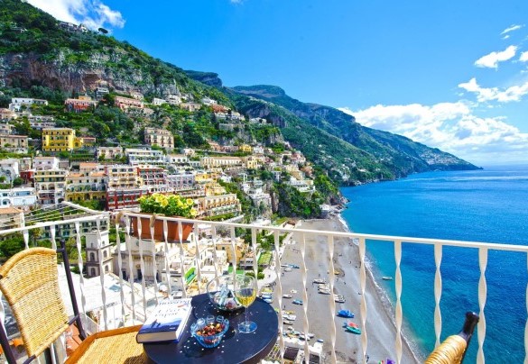 The terrace is a postcard on one of the most beautiful views of Italy – Casa Leonilde 4
