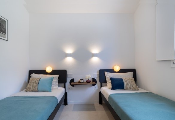 Camera doppia n. 3 con bagno en suite con doccia – Casa Moros