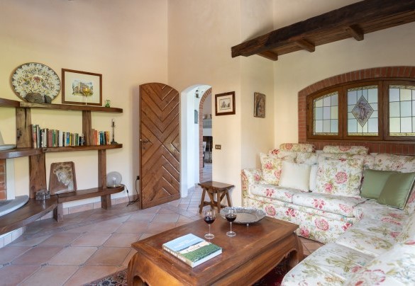 La sala TV al piano terra – Casa Paggetti