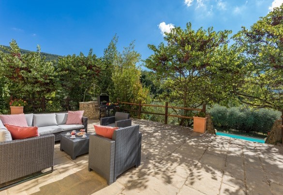  Zona living arredata con divanetti e poltroncine - Casa Pippin