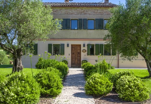 The front door – Casa Sant’Elia
