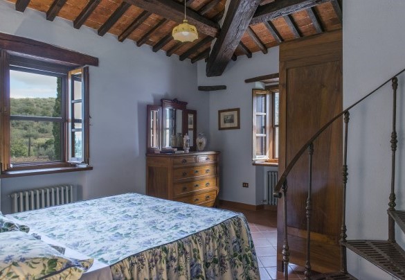 Double bedroom on the first floor (unit n.1) - Casa Torrione   