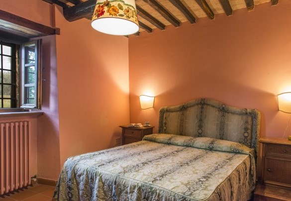Double bedroom on the ground floor (unit n.2) - Casa Torrione 