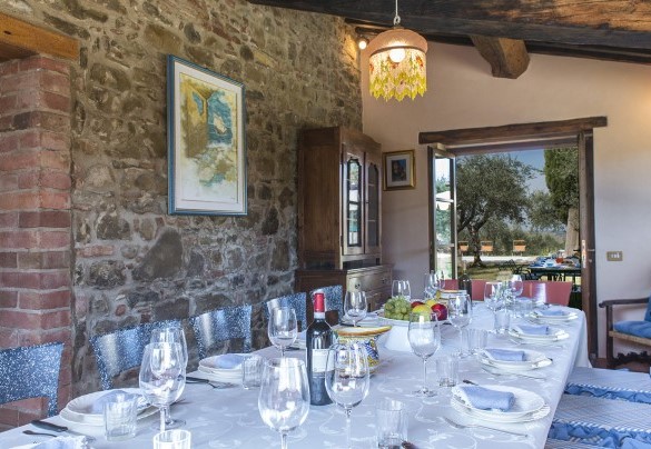 The dining room (in unit n.1) with the table set up for important dinners - Casa Torrione    