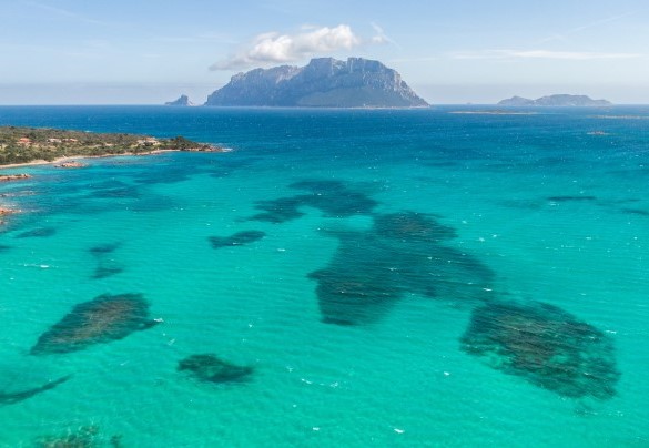 Porto Istana, vista dell’ Area Marina Protetta di Tavolara – Casa Valentina