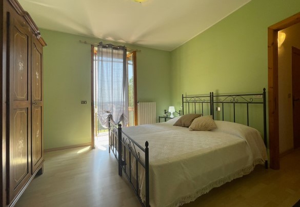 Double bedroom n.2 on the first floor, with access to the terrace - Casa Zefiro