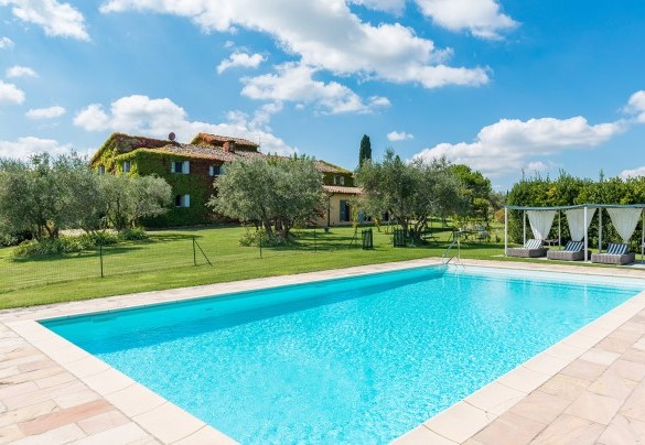 Villa in affitto con piscina esclusiva immersa nel verde a un passo da Firenze – Casabianca 
