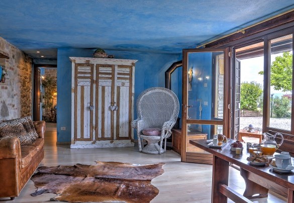 The living room in the annex with direct exit - Casal del Salice