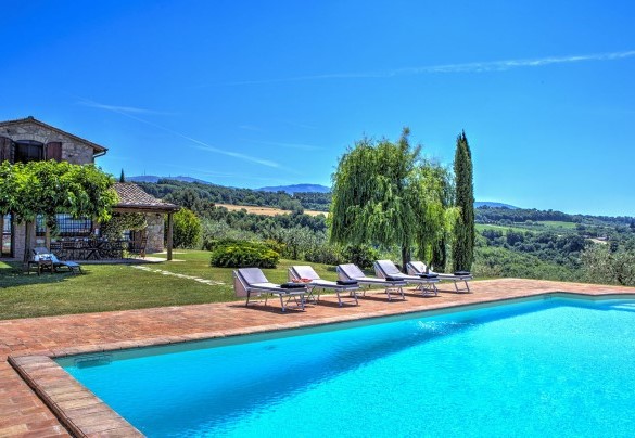  The wonderful property is located on the hills of Todi - Casal del Salice
