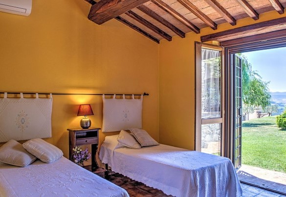 Twin bedroom on the ground floor - Casal del Salice