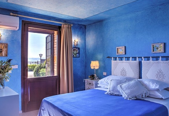 Double bedroom on the ground floor in the annex- Casal del Salice