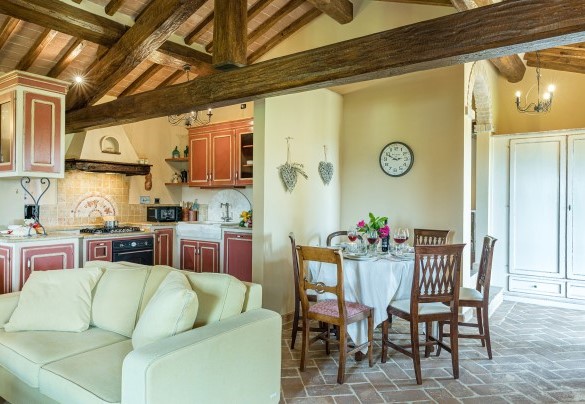 Living room open with dining area and kitchen - Casal Parro