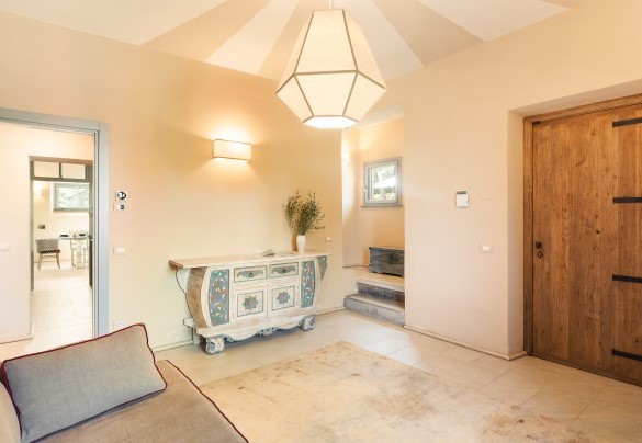 The studio entrance on the ground floor - Casale Ansedonia