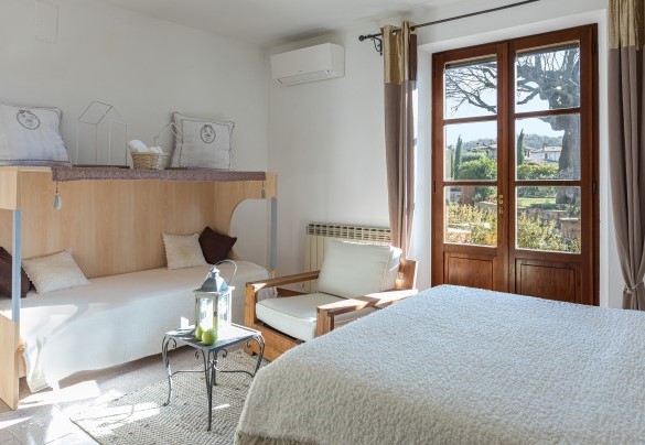 Double bedroom with a single bed connected to the outside - Casale Bella Vita