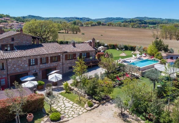 An aerial view of the property - Casale Bella Vita