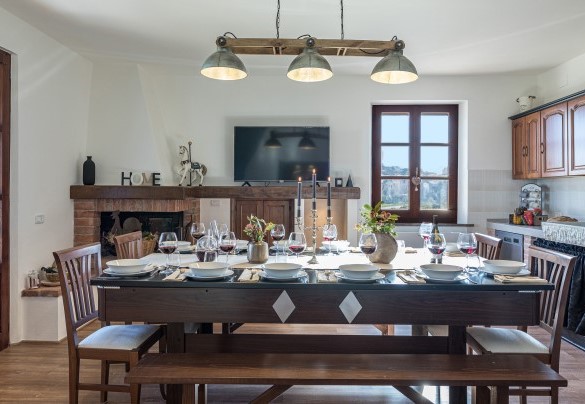 The characteristic dining table inside the kitchen - Casale Bella Vita