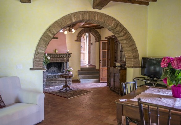 Salotto con TV - Casale Cinque Valli 