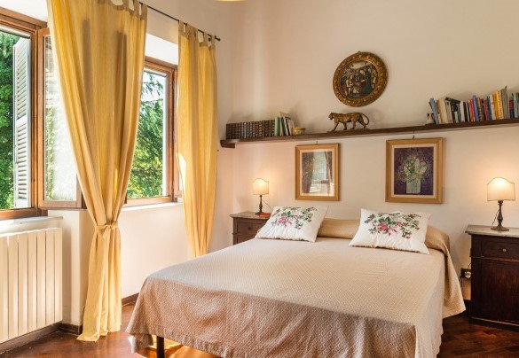 Double bedroom on the ground floor- Casale dei Tigli