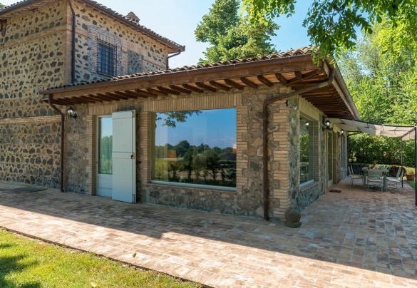 The unmistakable style of the villa - Casale dei Tigli