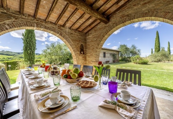 The porch is connected to the dining room - Casale Dei