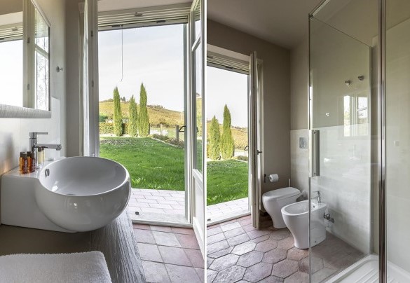 Bathroom nr 2 with shower on ground floor - Casale dell'Acero Rosso 10