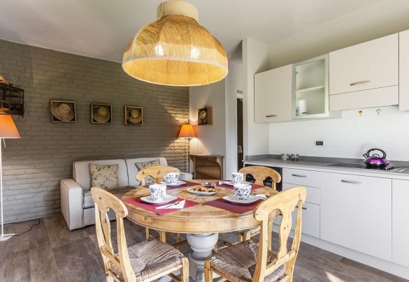 Suite nr 1 on ground floor - The kitchen and living room - Casale dell'Acero Rosso 10