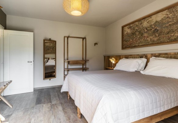 Comfort and elegance of the double bedroom nr 1 on ground floor - Casale dell'Acero Rosso 10