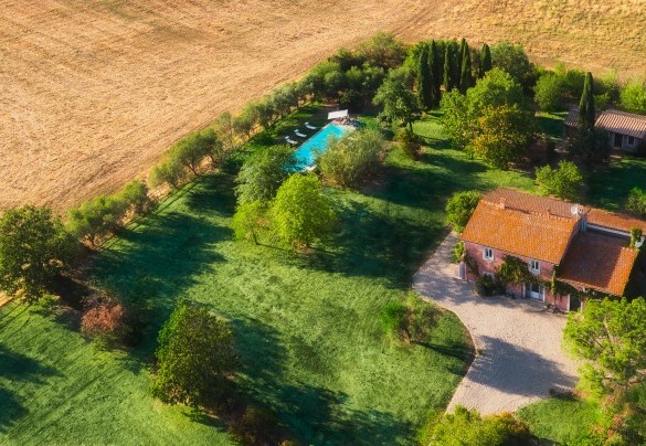 Il parco della proprietà circondato dalla campagna incontaminata - Casale dell’Oasi
