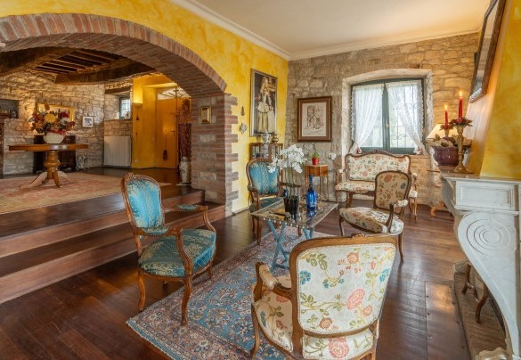 La zona living con entrata - Casale delle Farfalle