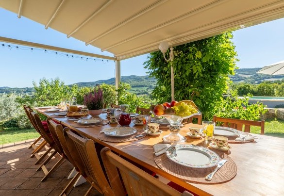 Detail of the table set - Casale delle Farfalle   