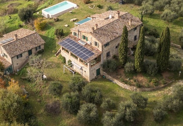 Il casale e l'annesso visti dall'alto - Casale delle Farfalle