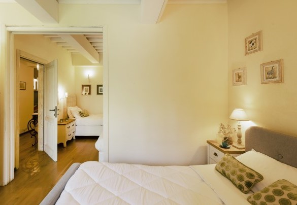 Room n.4, through a sliding door, may be divided into two rooms - Casale delle Lavande