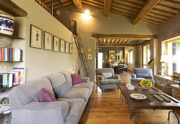The living room with french doors towards the garden - Casale delle Lavande