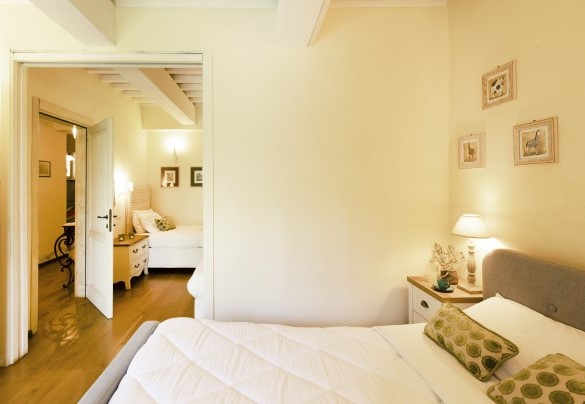 Room n.4, through a sliding door, may be divided into two rooms - Casale delle Lavande
