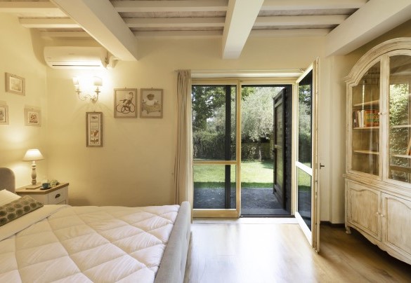 Double bedroom n.4 with exit to the garden - Casale delle Lavande